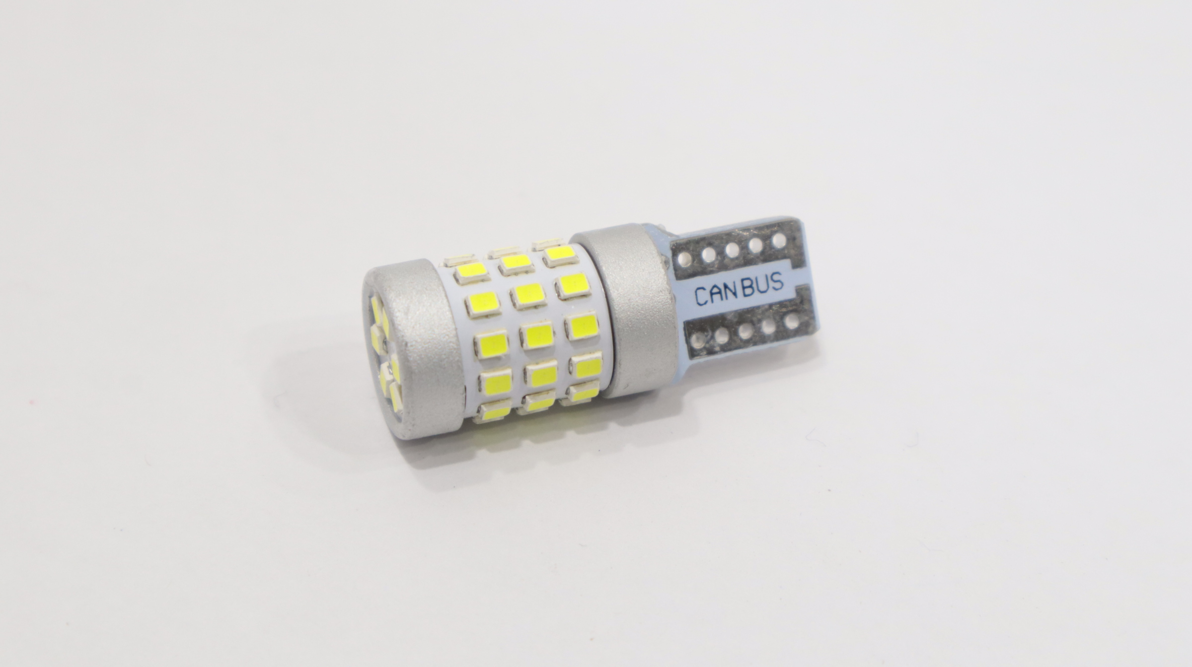 Лампа светодиодная 12/24V 5W T10 42SMD Биполярная CANBUS NovoLED